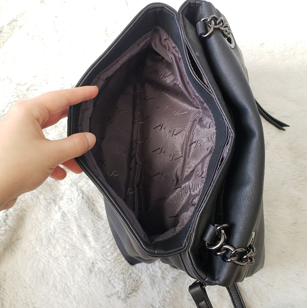 Simply Vera Wang Black Crossbody Bag - Picture 5 of 8